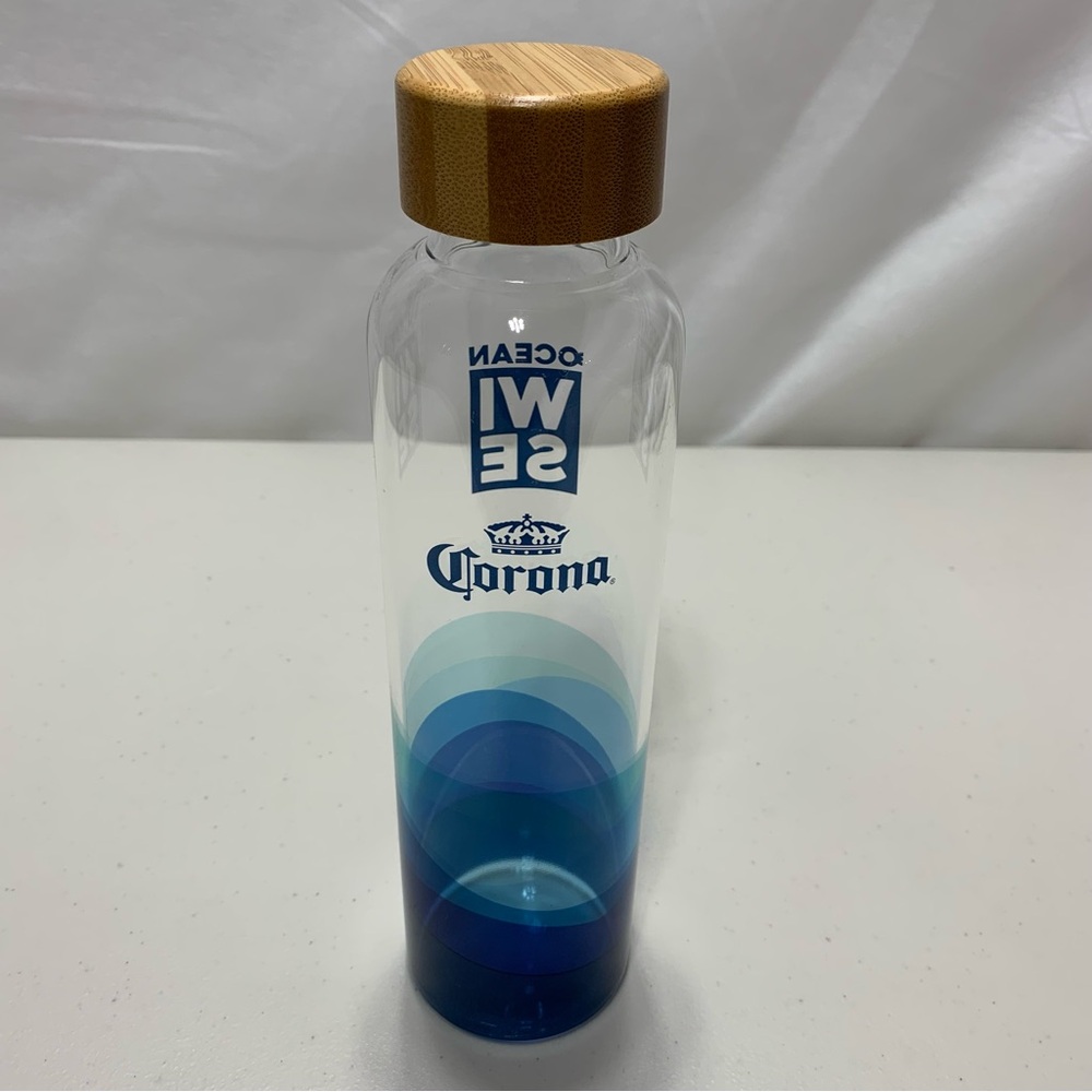 Corona Eco-Friendly Reusable Glass Water Bottle in Ombre Blue